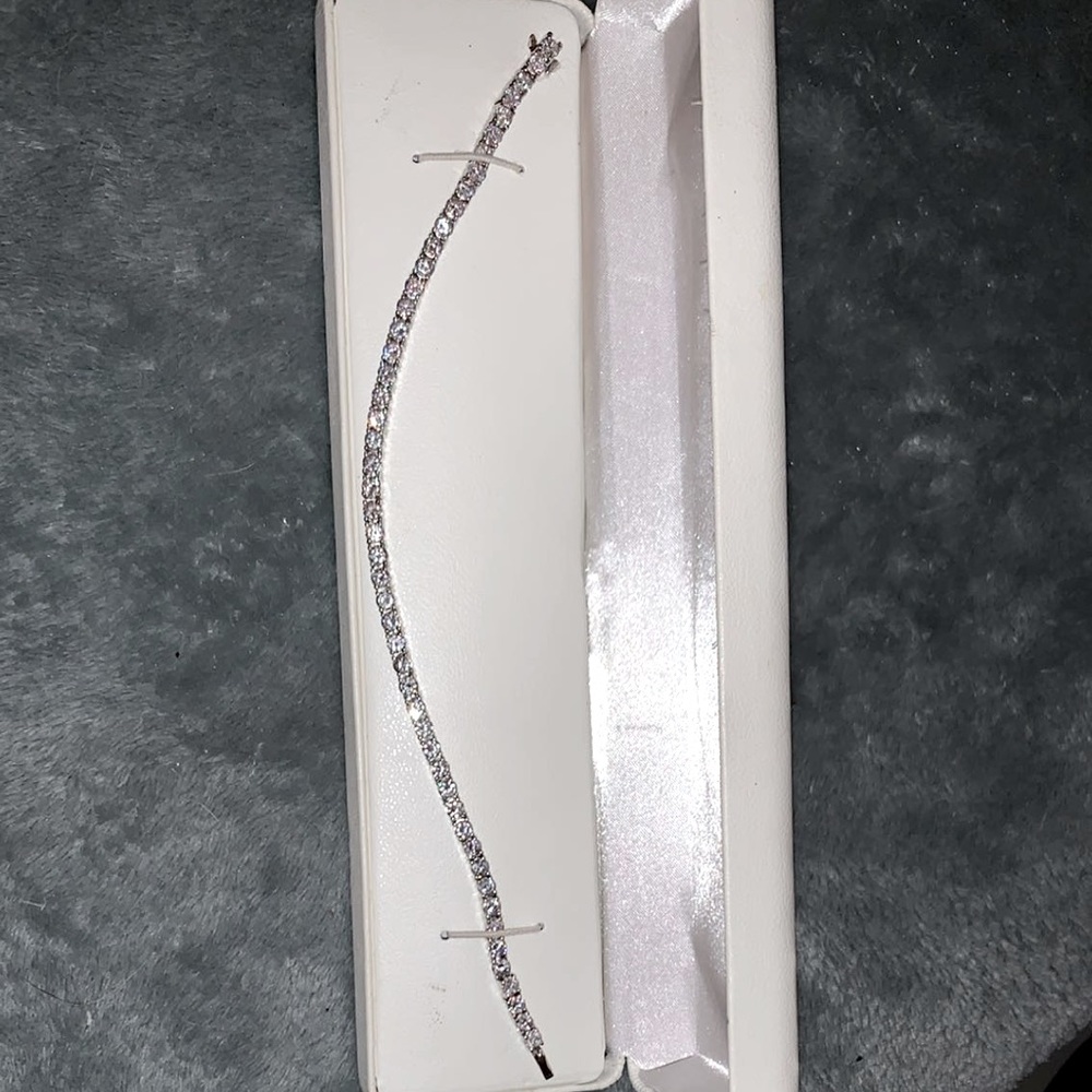 Silver zirconium bracelet